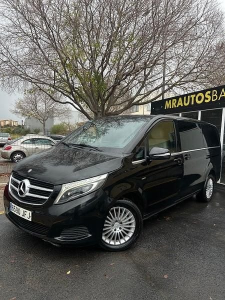 Negro Usado 2015 Mercedes V220 Monovolumen | 19.990 € - Imagen 1/4