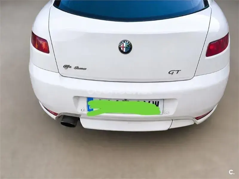 Usado Alfa Romeo GT Distinctive 150 CV (110 kW) 2004 Blanco Coupe