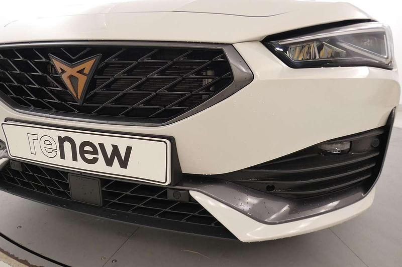 Usado Cupra Leon 150 CV (110 kW) 2024 Blanco Familiar