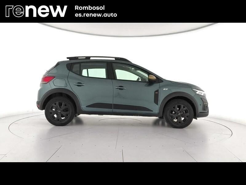 Usado Dacia Sandero Extreme 100 CV (73 kW) 2025 Verde Berlina