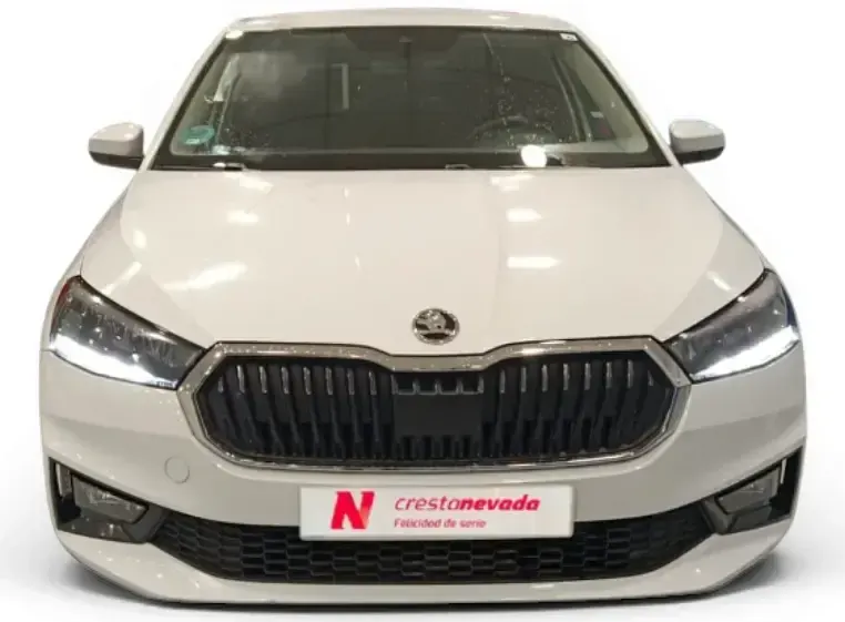 Usado Skoda Fabia Selection 80 CV (58 kW) 2024 Blanco Utilitario