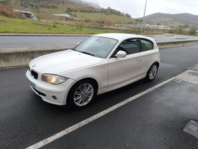 Usado BMW 116 116 HP (85 kW) 2010 Branco Citadino