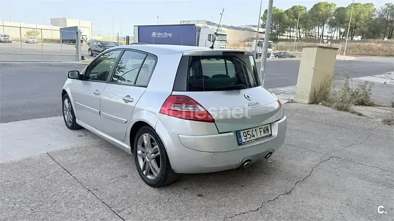 Usado Renault Mégane GT Line GT 150 CV (110 kW) 2007 Gris / plata Berlina