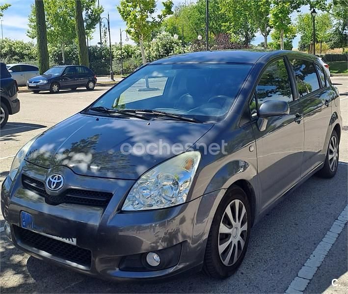 Usado Toyota Corolla Verso Luna 136 CV (100 kW) 2008 Naranja Monovolumen