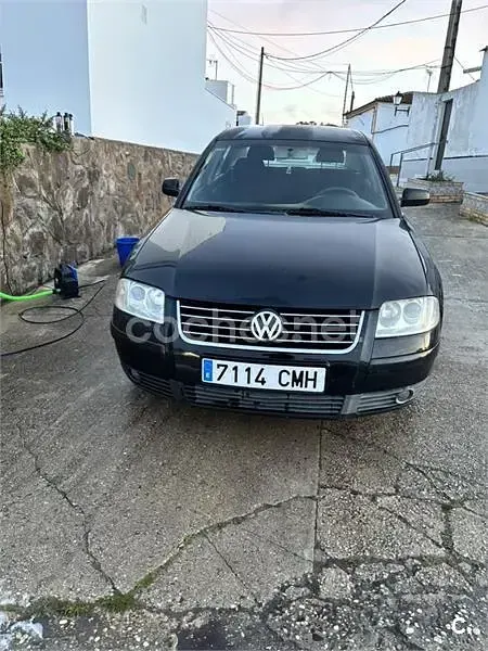 Begagnad VW Passat Trendline 130 HK (95 kW) 2001 Svart Sedan