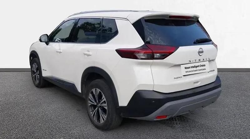 Usado Nissan X-Trail N-Connecta 213 CV (156 kW) 2023 Lunar white metalizado SUV