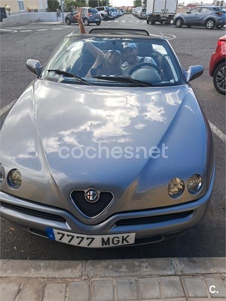 Usado Alfa Romeo Spider 155 CV (114 kW) 2000 Gris / plata Descapotable