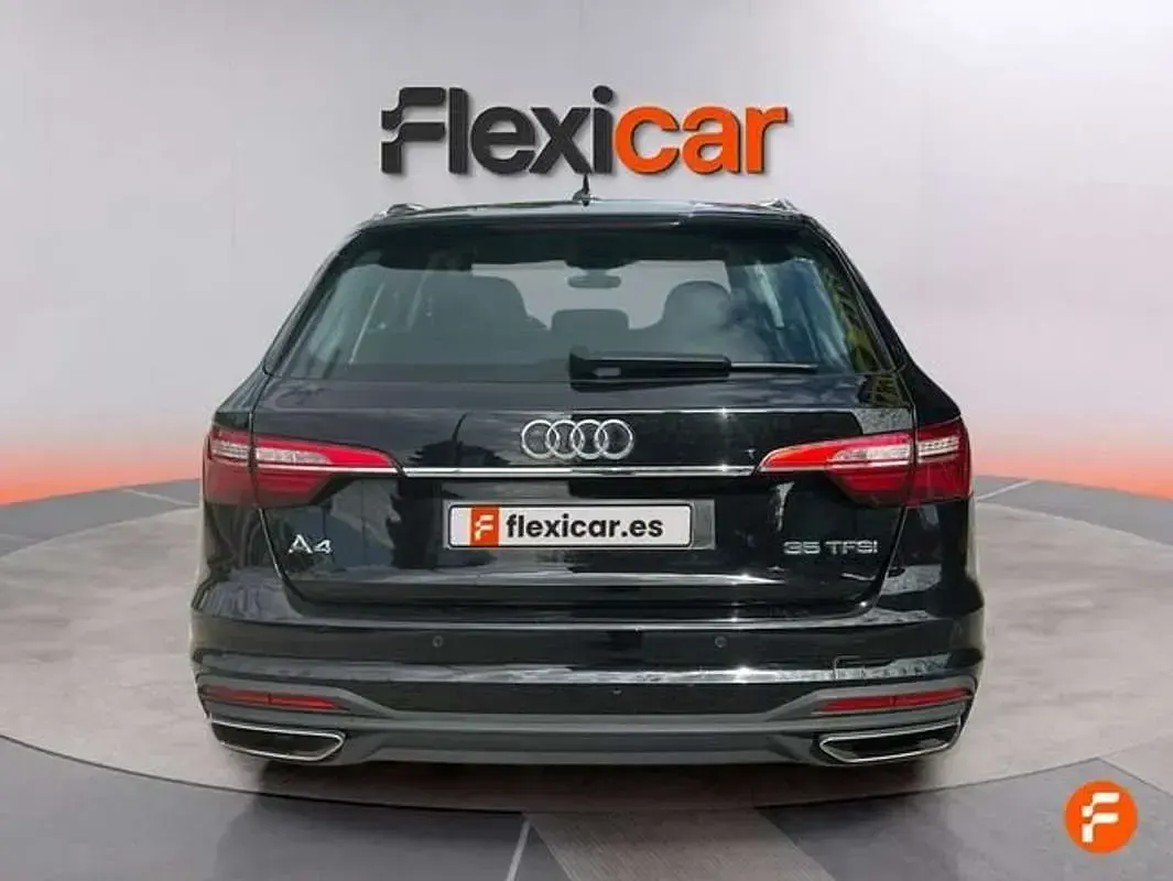 Usado Audi A4 Advanced Plus 163 CV (119 kW) 2023 Gris Familiar