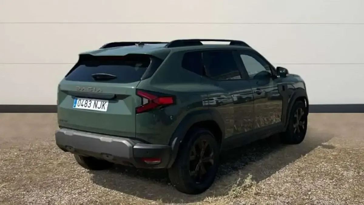 Usado Dacia Duster Extreme 131 CV (96 kW) 2025 Verde SUV