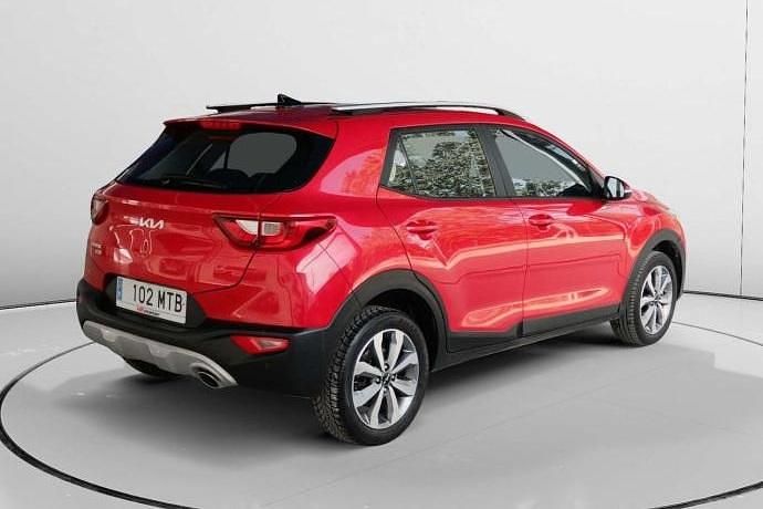 Usado Kia Stonic 100 CV (73 kW) 2024 SUV