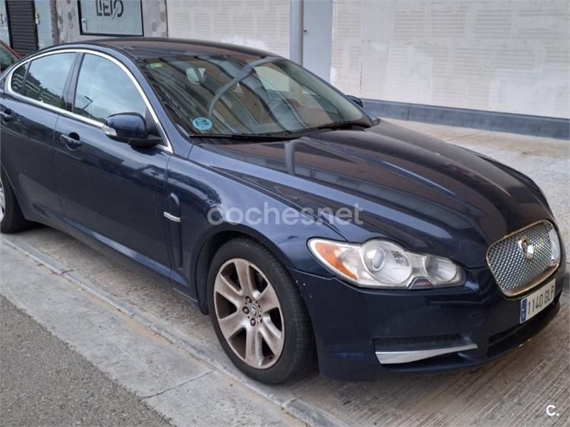 Azul Usado 2009 Jaguar XF Premium Luxury Berlina | 7800 € - Imagen 1/4