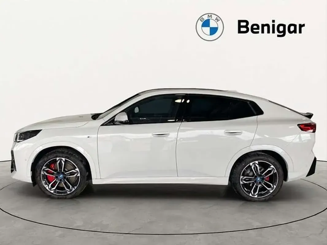 Usado BMW iX2 230 kW (313 CV) 2025 Blanco SUV
