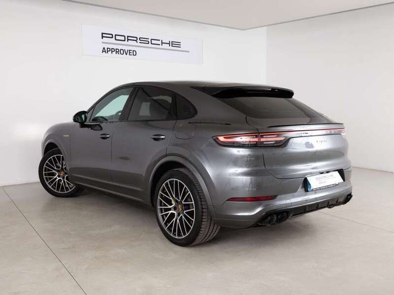 Usado Porsche Cayenne 462 CV (339 kW) 2021 Gris SUV