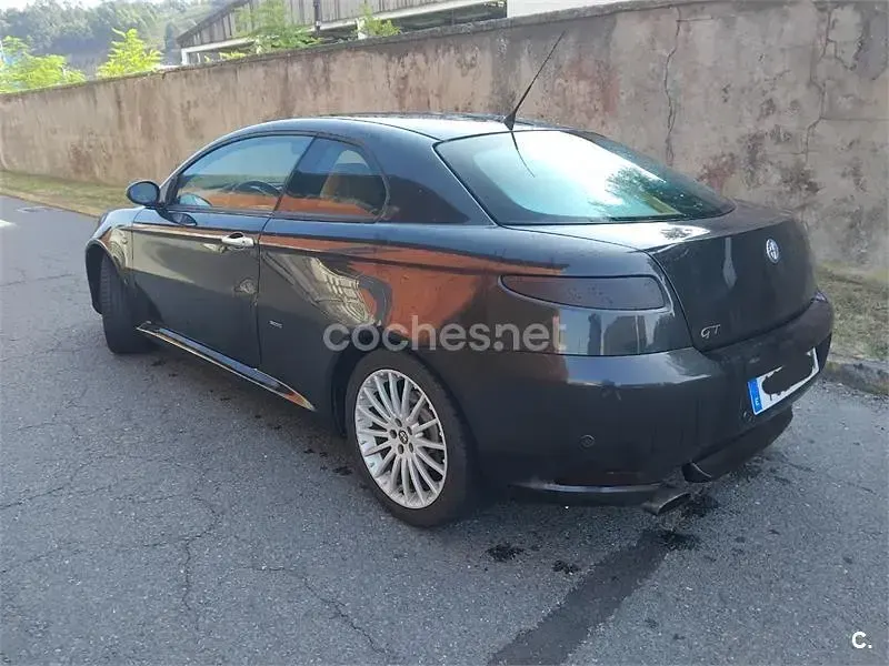 Usado Alfa Romeo GT Progression 150 CV (110 kW) 2005 Negro Coupe