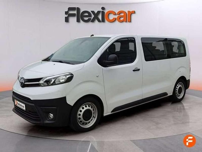 Usado Toyota Proace Comfort 120 CV (88 kW) 2022 Blanco Monovolumen