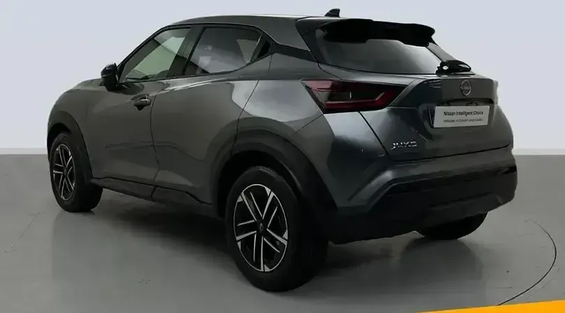 Usado Nissan Juke N-Connecta 114 CV (83 kW) 2024 Lunar white (metalizado) SUV