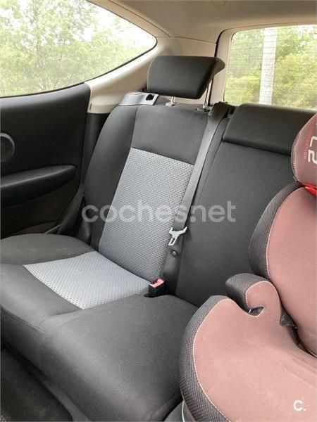 Usado Mercedes A160 Classic 82 CV (60 kW) 2005 Gris / plata Monovolumen