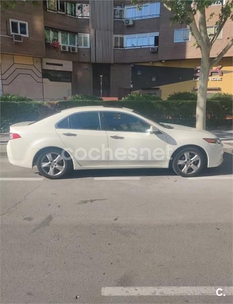 Blanco Usado 2010 Honda Accord Executive Berlina | 12.350 € (Un poco caro) - Imagen 1/4