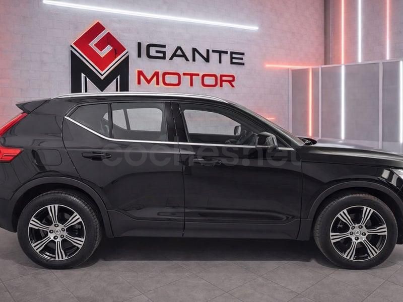 Begagnad Volvo XC40 Inscription 150 HK (110 kW) 2019 Svart SUV