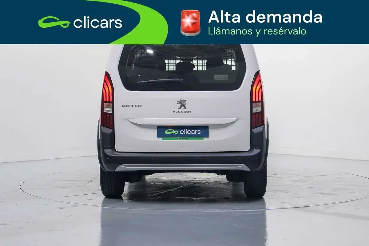 Usado Peugeot Rifter Allure 102 CV (75 kW) 2022 Blanco Monovolumen