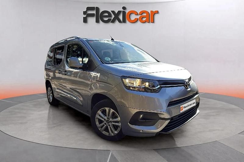 Gris Usado 2021 Toyota Proace Verso Active Familiar | 22.890 € (Un poco caro) - Imagen 1/4