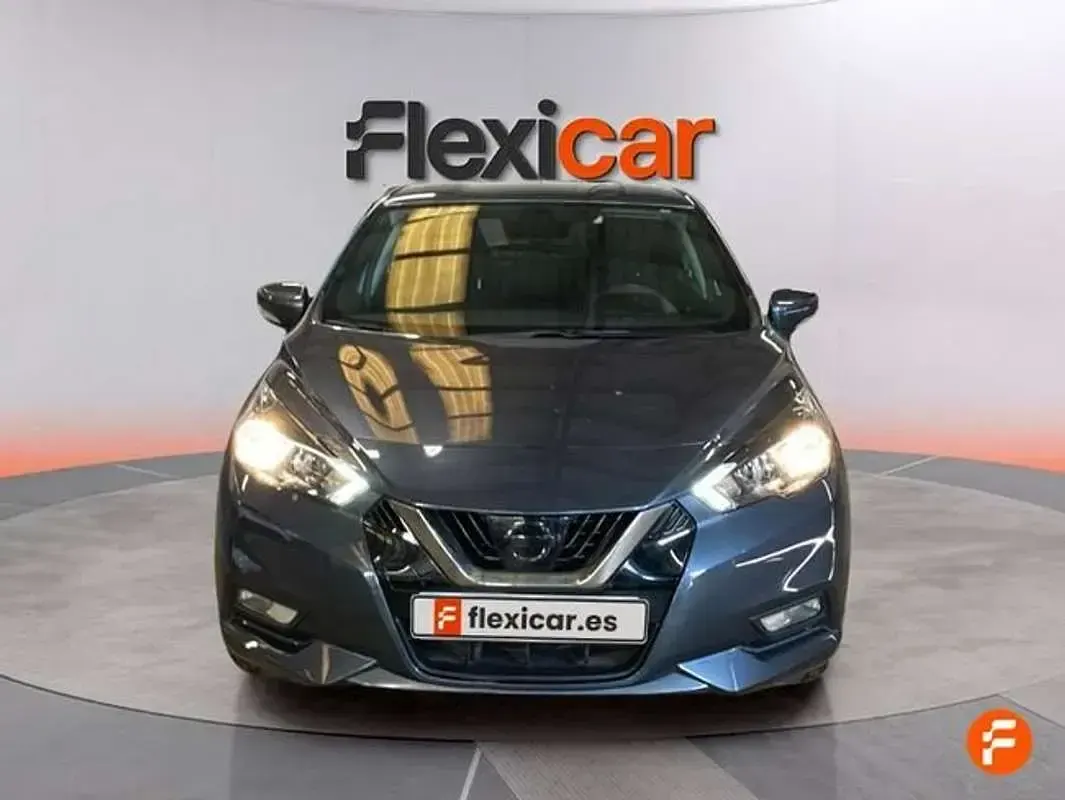 Usado Nissan Micra 92 CV (67 kW) 2022 Gris Utilitario