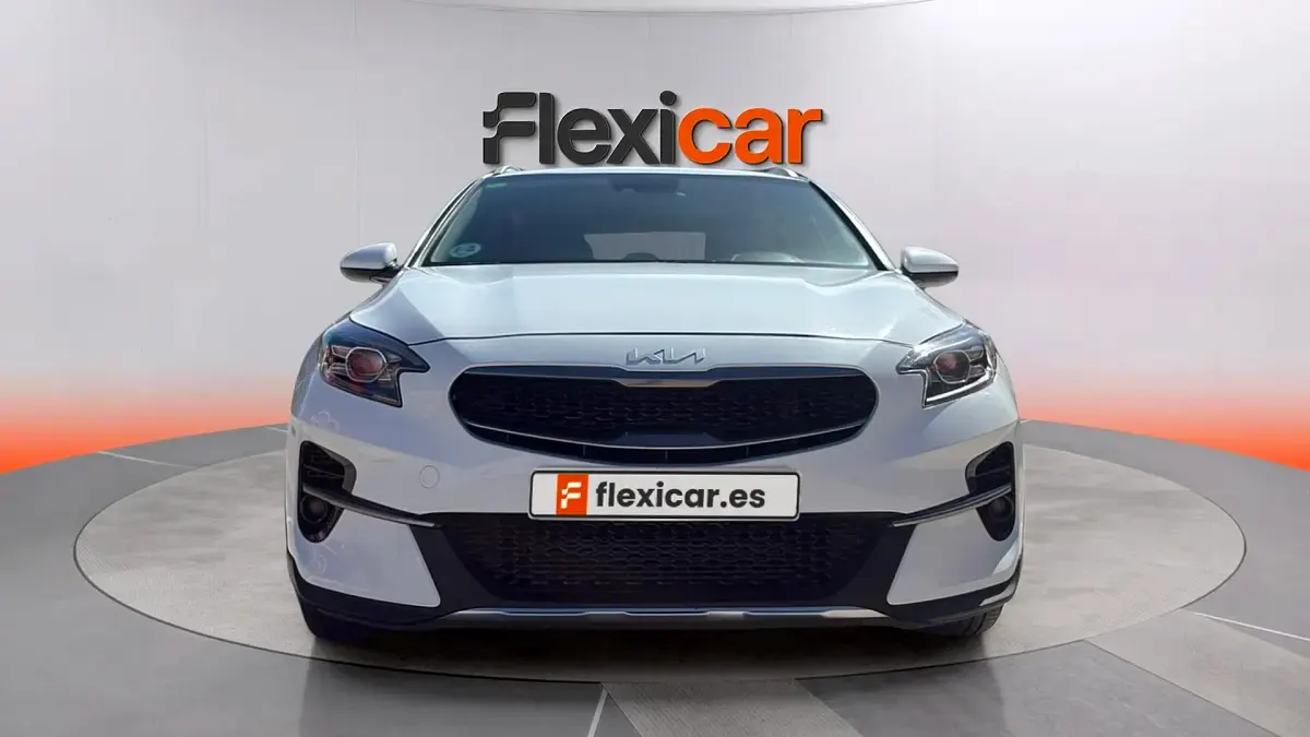 Usado Kia XCeed 120 CV (88 kW) 2022 Blanco SUV