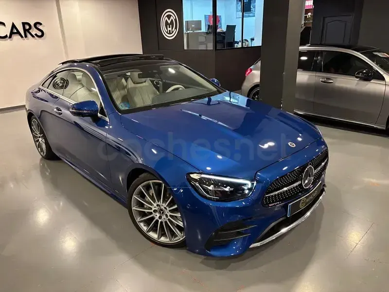 Usado Mercedes E350 299 CV (219 kW) 2022 Azul Berlina