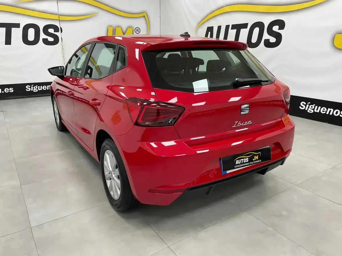 Usado Seat Ibiza Style 115 CV (84 kW) 2024 Rojo Utilitario
