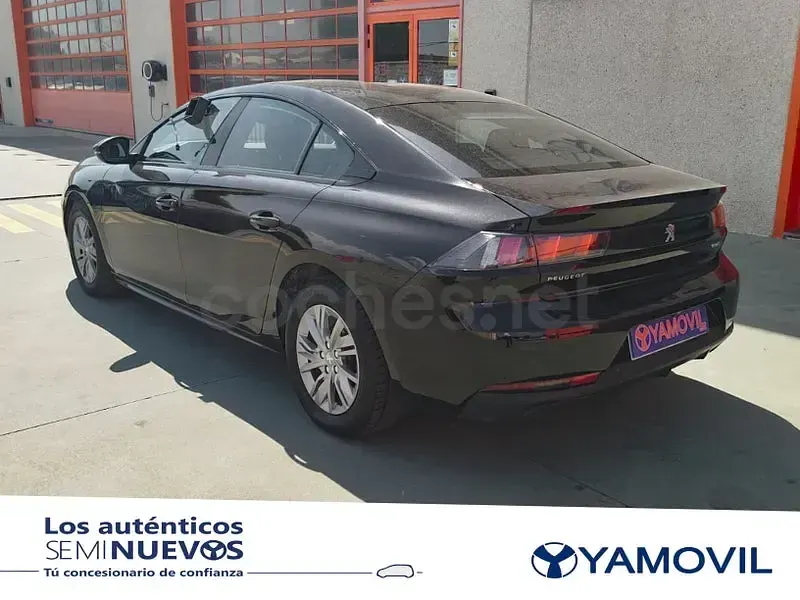 Usado Peugeot 508 Active 130 CV (95 kW) 2022 Negro Berlina