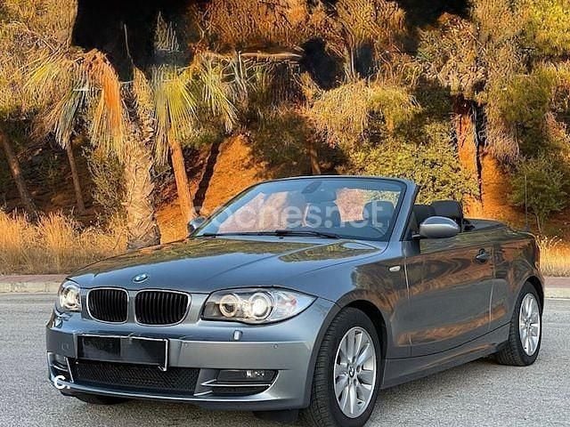 Gris / plata Usado 2009 BMW 118 Cabriolet Descapotable | 9990 € (Precio justo) - Imagen 1/4