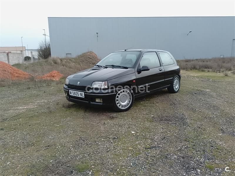 Usado Renault Clio 137 CV (100 kW) 1991 Negro Utilitario