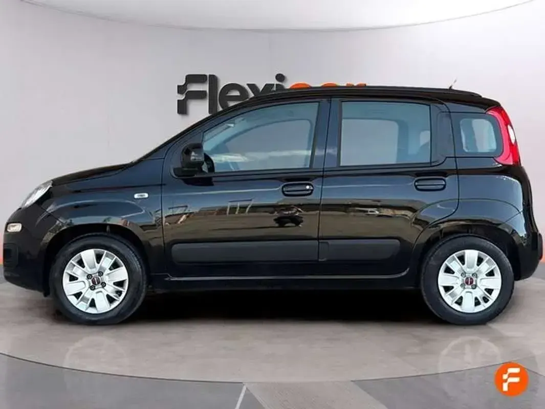 Usado Fiat Panda Easy 69 CV (50 kW) 2018 Negro Utilitario