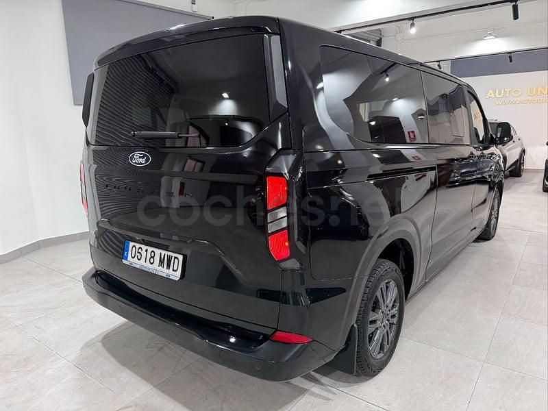 Usado Ford Tourneo Titanium 170 CV (125 kW) 2024 Negro Monovolumen