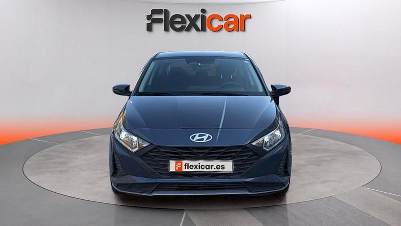 Usado Hyundai i20 84 CV (61 kW) 2024 Gris Utilitario