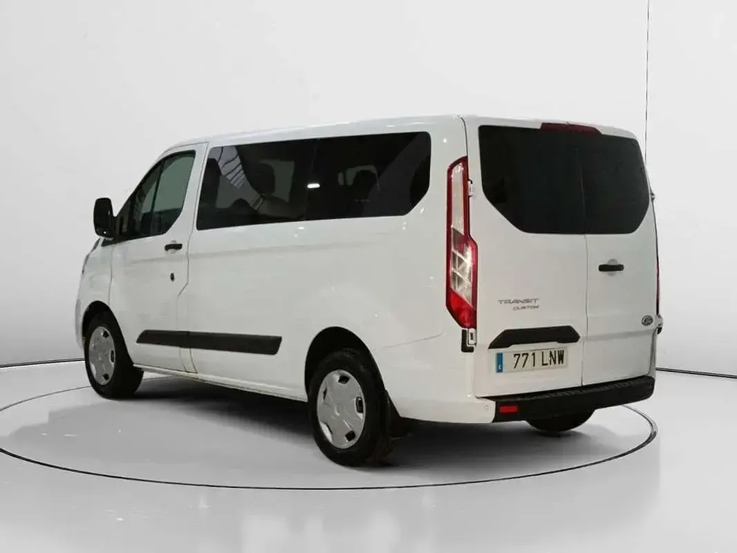 Usado Ford Transit Custom Trend 131 CV (96 kW) 2021 Blanco Familiar