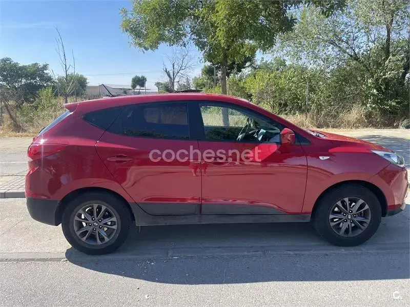 Usado Hyundai ix35 Classic 135 CV (99 kW) 2014 Rojo SUV