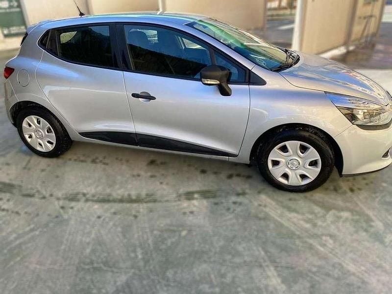 Usado Renault Clio GrandTour Authentique 75 CV (55 kW) 2014 Gris Familiar