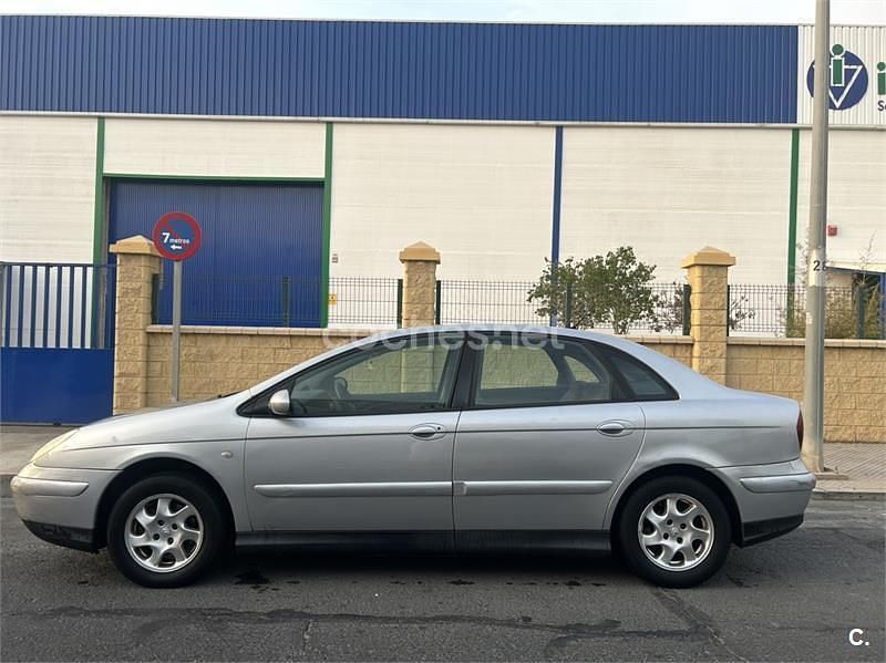 Gris / plata Usado 2004 Citroën C5 Berlina | 2000 € (Precio justo) - Imagen 1/2