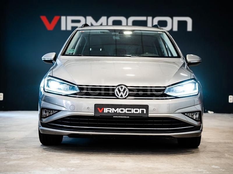 Gris / plata Usado 2018 VW Golf Sportsvan Advance Monovolumen | 16.900 € (Un poco caro) - Imagen 1/4