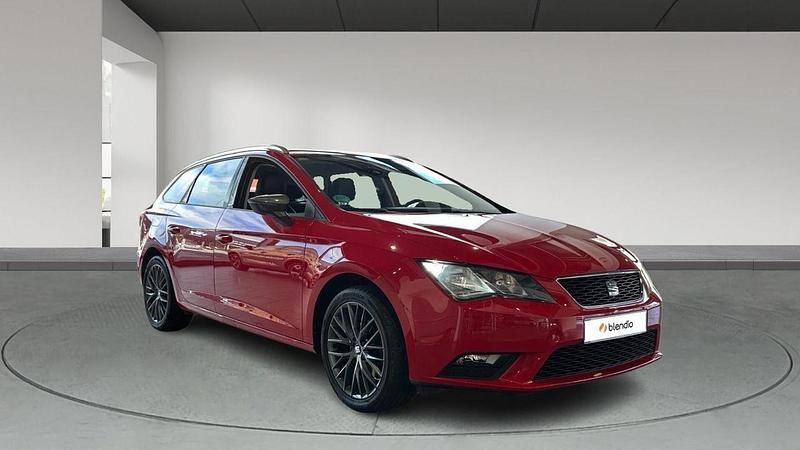 Usado Seat Leon FR 125 CV (91 kW) 2016 Rojo