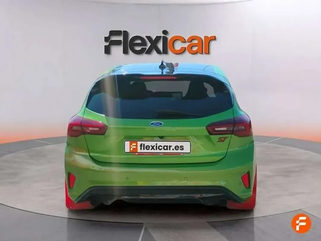 Usado Ford Focus ST 280 CV (205 kW) 2023 Verde Utilitario