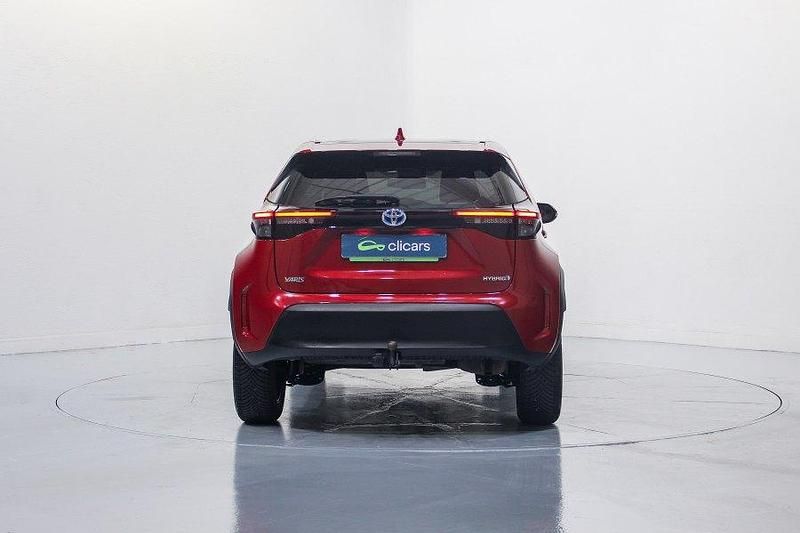 Usado Toyota Yaris Hybrid Active 116 CV (85 kW) 2022