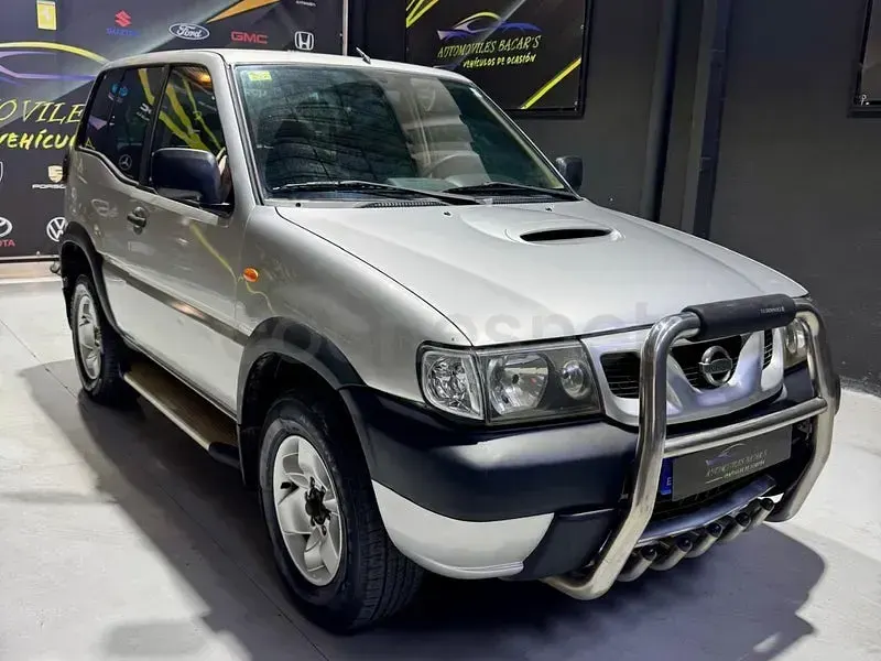 Usado Nissan Terrano 125 CV (91 kW) 2002 Gris / plata SUV