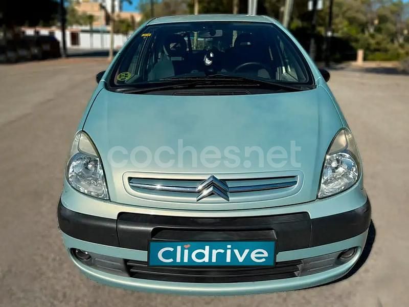 Usado Citroën Xsara Picasso 110 CV (80 kW) 2005 Gris / plata Monovolumen