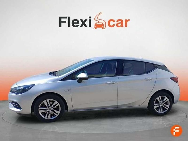 Usado Opel Astra Business Elegance 122 CV (89 kW) 2021 Gris Utilitario