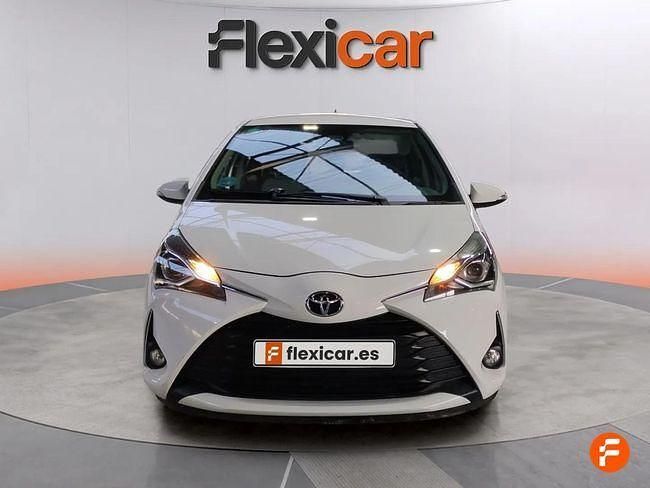 Usado Toyota Yaris Active 69 CV (50 kW) 2019 Blanco Utilitario