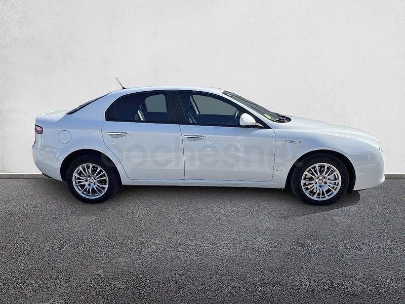 Usado Alfa Romeo 159 120 CV (88 kW) 2011 Blanco Berlina