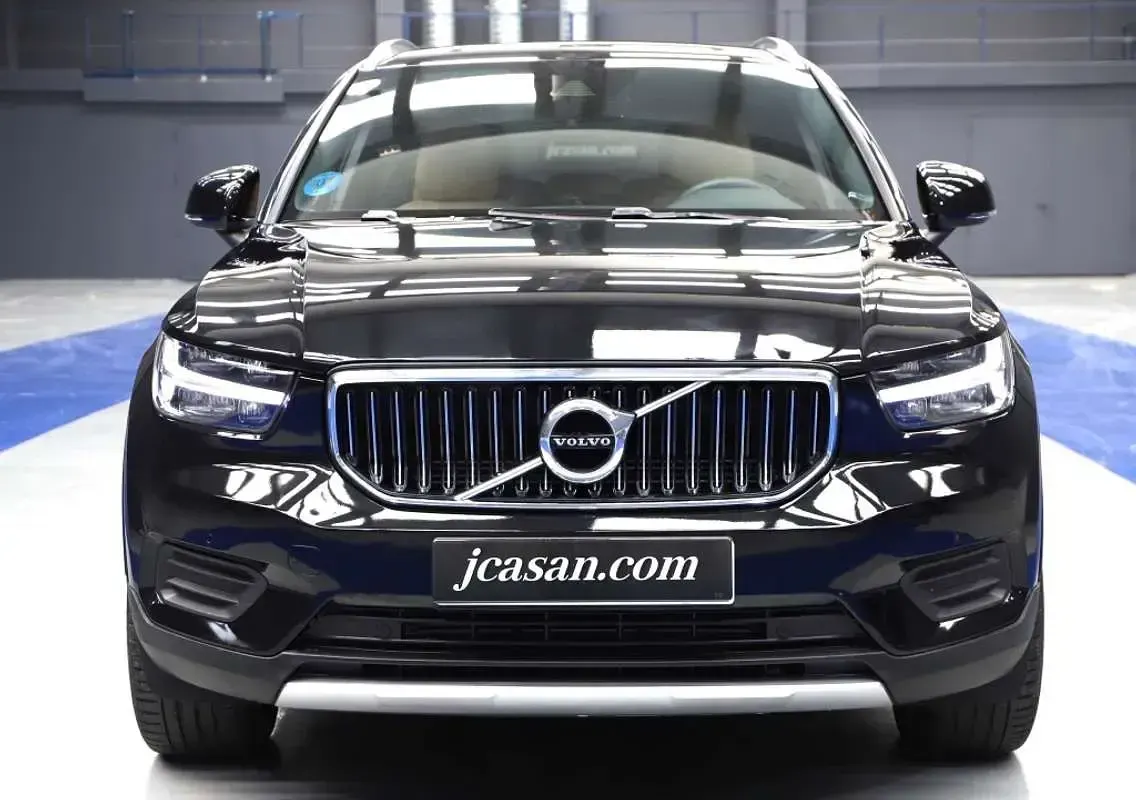 Usado Volvo XC40 Inscription 262 CV (192 kW) 2021 Negro SUV