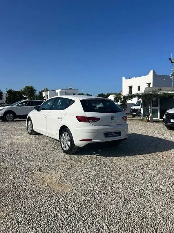 Usado Seat Leon ST Reference 116 CV (85 kW) 2019 Blanco Familiar